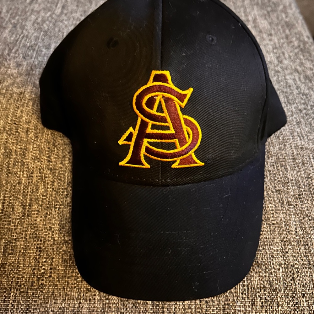 Captivating headwear Arizona State University black cap like new condition